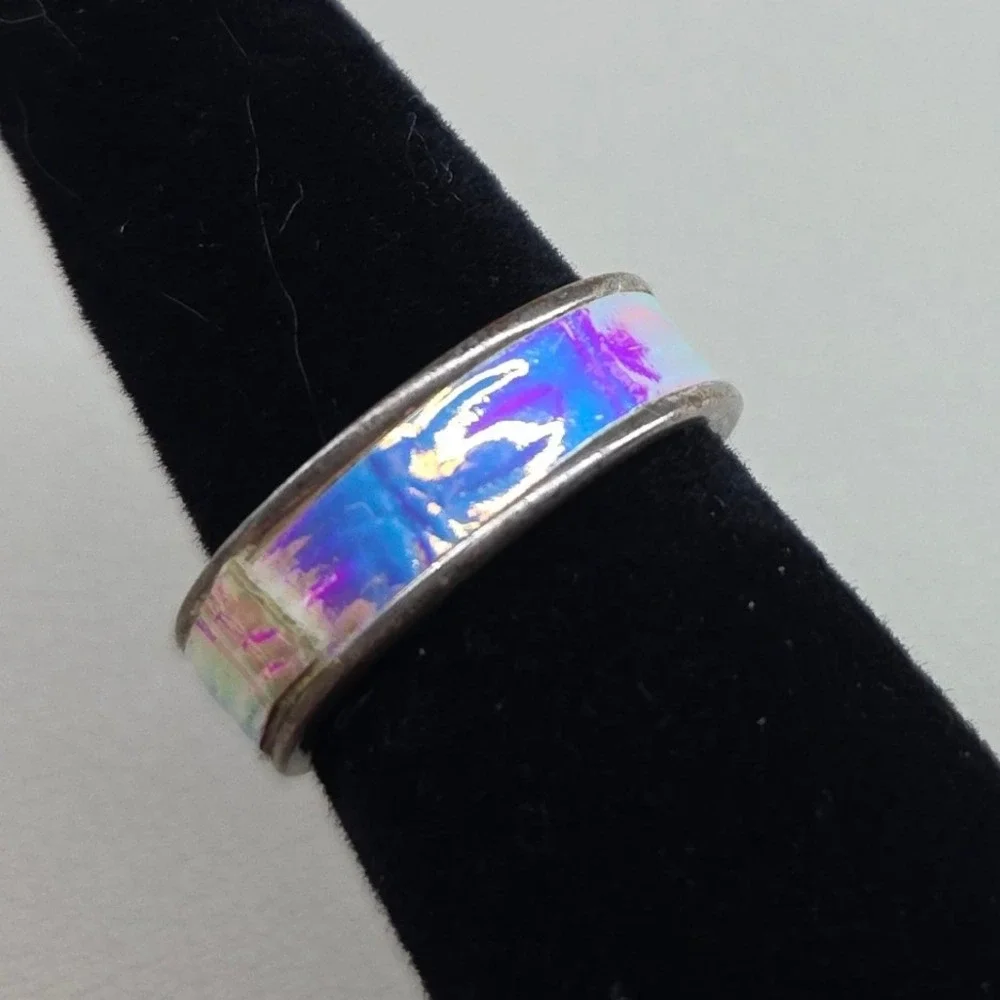 Iridescent‎ Holographic Fabric Inlay Band Ring Silver Tone Size 7 Oil Slick